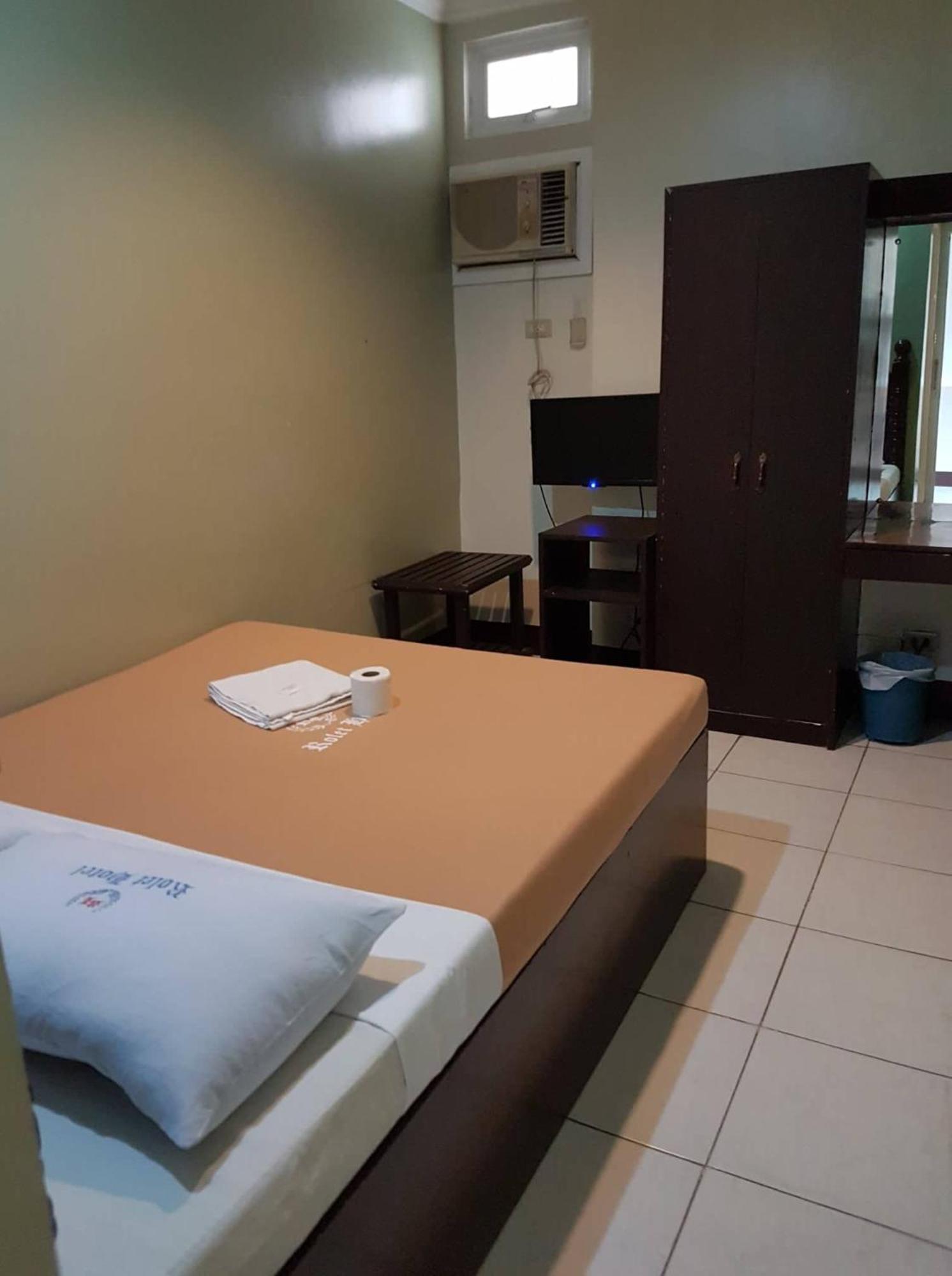 Rolet Hotel Catbalogan Екстер'єр фото